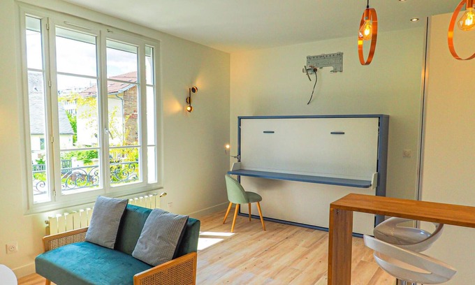 Bagneux Apartment | Furnished Luxury Studio close to transport