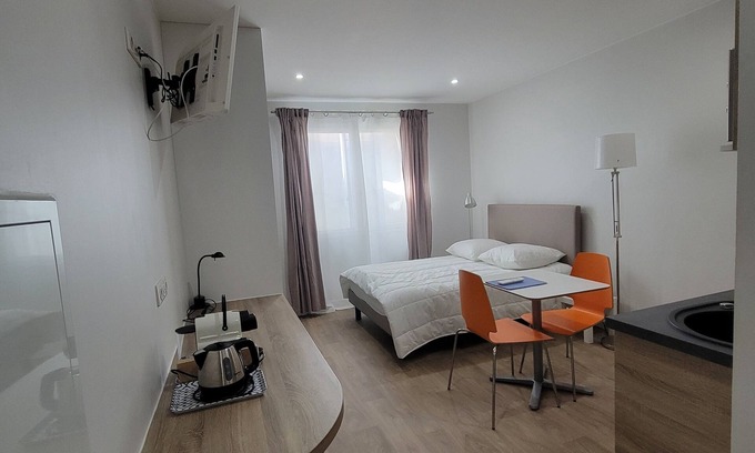 Toulouse North Apartment | Furnished Studio 24 m² Toulouse Lalande