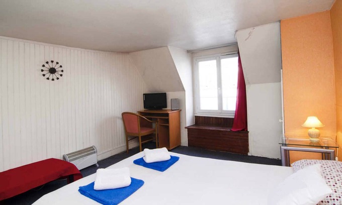 Quartier Saint-Ambroise Apartment | Furnished Studio Between Marais & Oberkampf