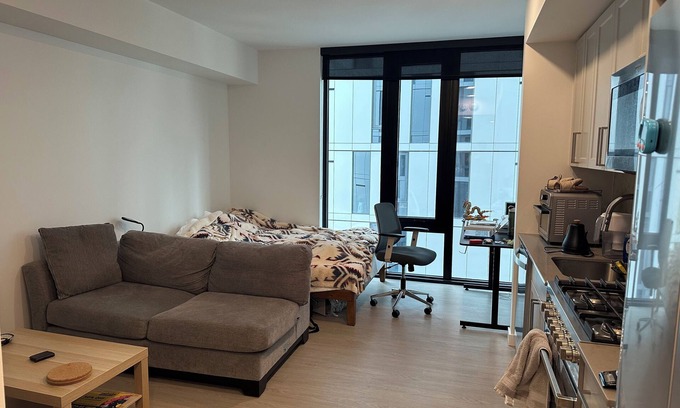 Downtown Seattle Apartment | Furnished Studio in First Hill Luxury Apartment with In-unit washer/dryer, A/C