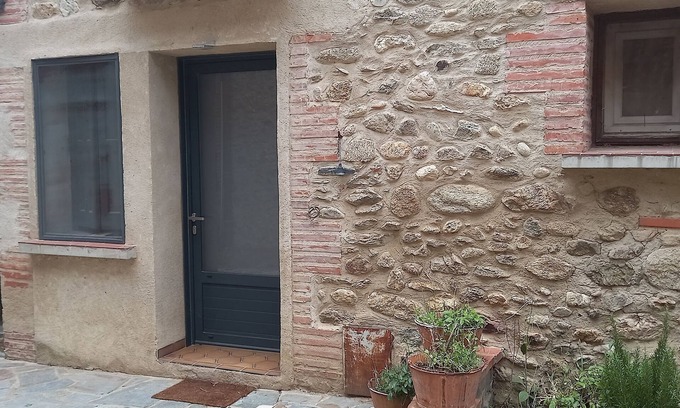Ceret Apartment | Furnished studio in the countryside