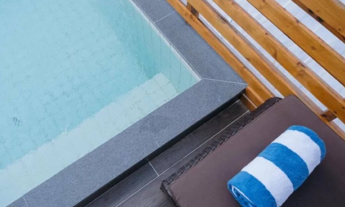 Fuvahmulah House | Fuvahmulah Central Hotel - Suite With pool view