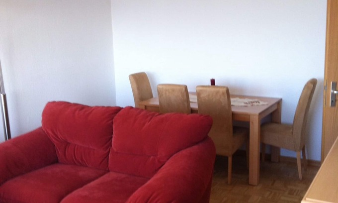 Speckenbuttel Apartment | FW Sagitta with view of the container port, 14th floor Speckenbüttler Park
