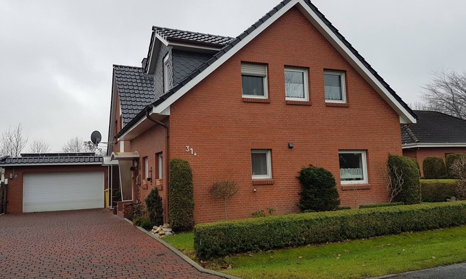 Emden Apartment | FW suitable for the disabled. Between the dikes