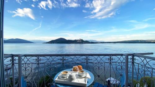 Arona Apartment | FWL Romance on the Lake - Panorama