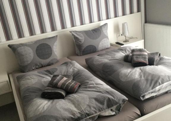 Roggenstede Bed & Breakfast | Gästehaus Djuren