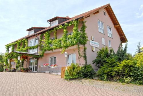 Arzheim Hotel | Gästehaus Kleine Kalmit