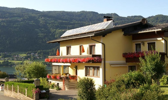 Altossiach House | Gästehaus Luise