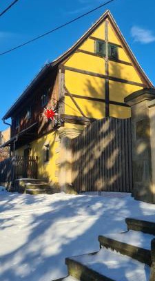 Schoenfeld-Weissig House | Gästehaus zum Rosengarten