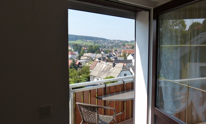 Schirgiswalde-Kirschau House | Gästezimmer & Ferienwohnung Berge