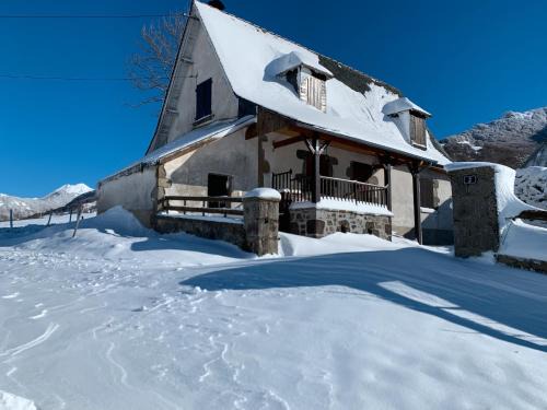 Mandailles-Saint-Julien House | Gîte À La Ferme Au Puy Mary