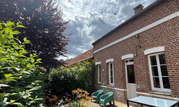 Neuville-sous-Montreuil House | Gîte à la ferme remis à neuf - Le vert bois