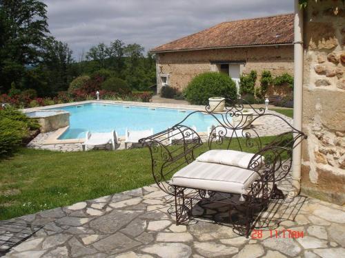 Saint-Adjutory Apartment | Gîte 4 personnes situé aux portes du Périgord