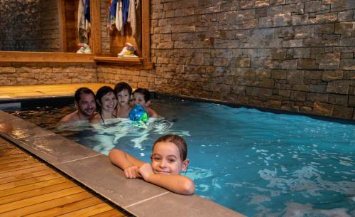 Saulxures-sur-Moselotte House | Gîte 5* piscine intérieure, sauna, à 20 mins des pistes de ski, à 300 m d’un Lac