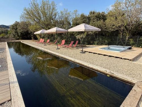 Saint-Mathieu-de-Treviers House | Gîte avec piscine de 25 m et spa