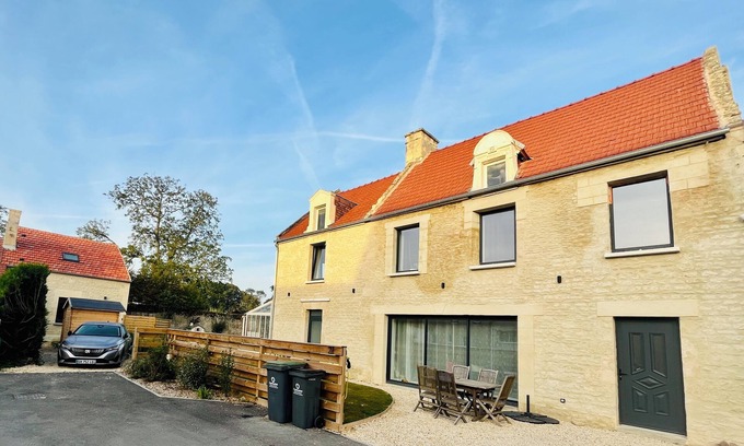 Bieville-Beuville House | Gîte Avec Jacuzzi Chic & Cosy Entre Caen et les Plages du Débarquement Normandie