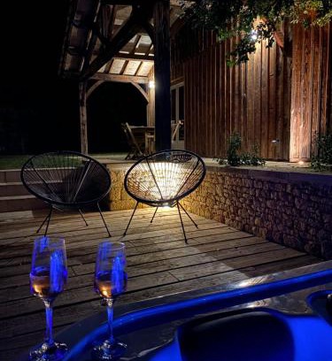 Saint-Avit-Senieur Apartment | Gîte avec spa