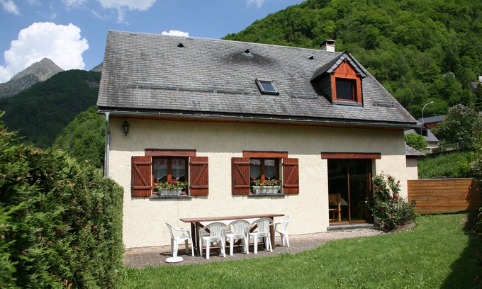 Cauterets Ski Chalet | Gîte Balnéo le Patou * up to 10 people