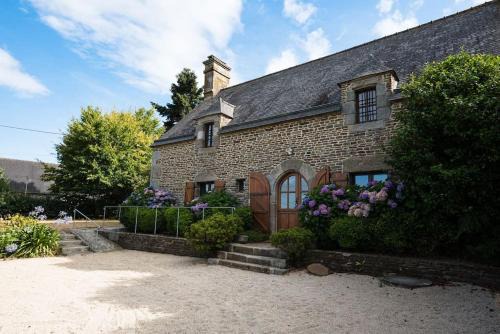 Sougeal House | Gîte de charme avec Spa, baie du Mont St Michel