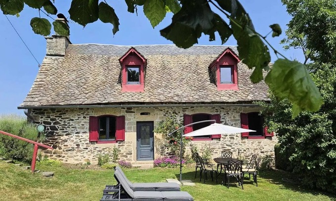 Saint-Martin-la-Meanne Villa | Gîte de France in Saint-Martin-la-Méanne 2 ears - Gite de France 5 people