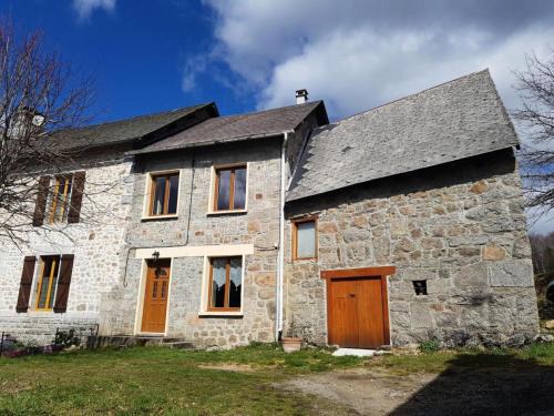 Alleyrat Apartment | Gîte de France à Alleyrat 3 épis - Gîte de France 4 personnes MAE-9324