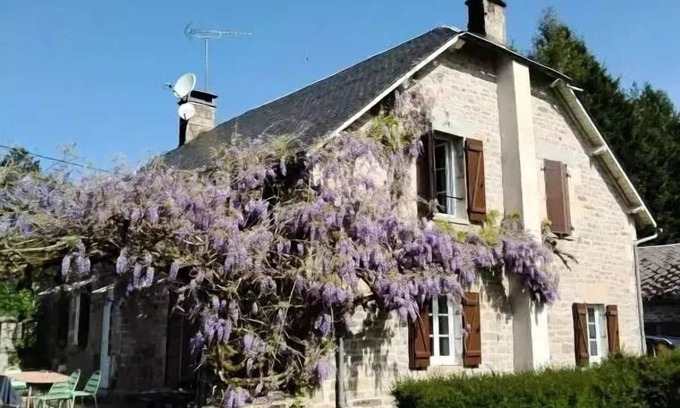 Sarran Villa | Gîte de France Le cantou des mille sources 3 ears - Gîte de France 8 people