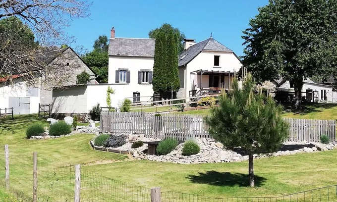 Sainte-Fortunade Villa | Gîte de France Les fig trees 3 ears - Gîte de France 4 people
