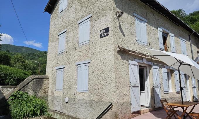 Saint-Martin-d'Uriage Apartment | Gîte de l'Eau Vive