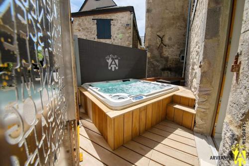 Chambon-sur-Lac House | Gîte de l'Hôtel de la Poste