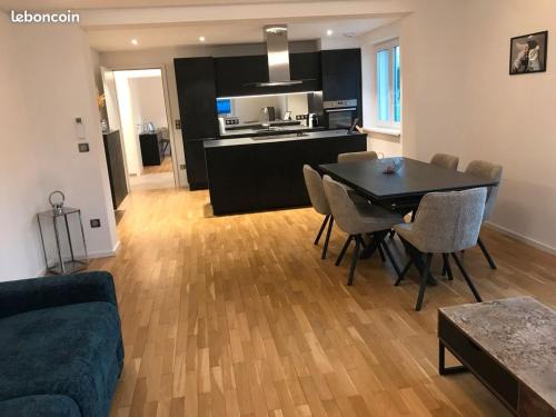 Innenheim Apartment | Gîte de la Chapelle-le houx