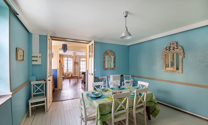 Coeur de Nacre House | Gîte de la Tour - Three Bedroom House, Sleeps 6