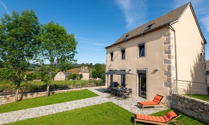 Brion House | Gîte de Reyrac 7/8 persons