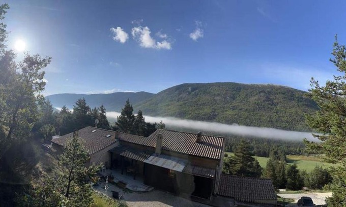 Soleilhas House | Gîte des restanques à Soleilhas