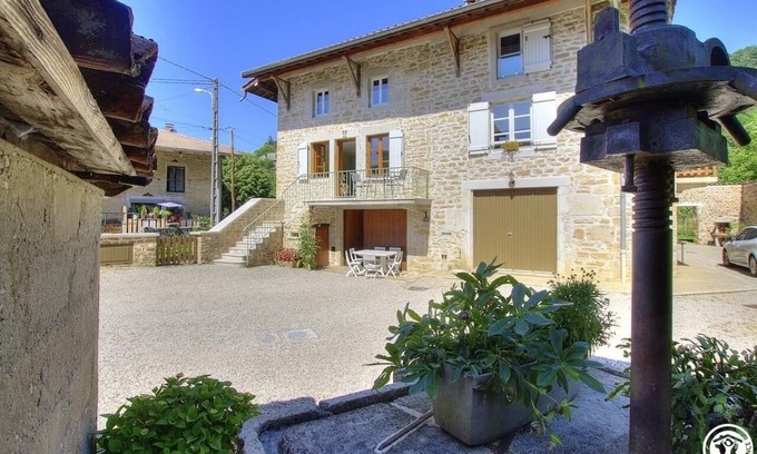 Rives de l'Ain - Pays du Cerdon House | Gîte du Battoir - Saint Jean LE Vieux
