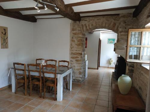 Vernoux Apartment | GÎTE DU COLOMBIER