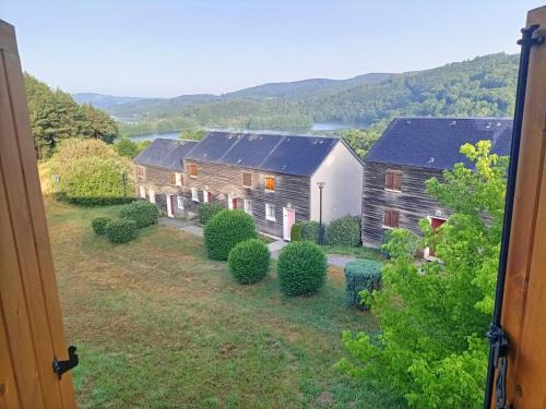 La Salvetat-sur-Agout House | Gîte du Gua des Brasses au bord du lac de la Raviège