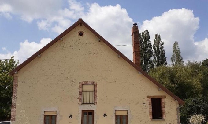 Saint-Martin-sur-Ocre House | Gîte entre Loire et Campagne
