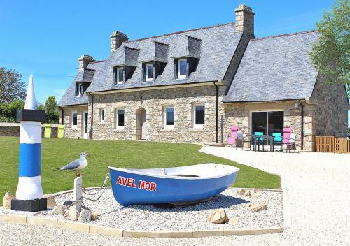 Plouguiel House | Gîte entre Paimpol Bréhat et Perros Guirec Côte de Granit Rose Vue terre mer
