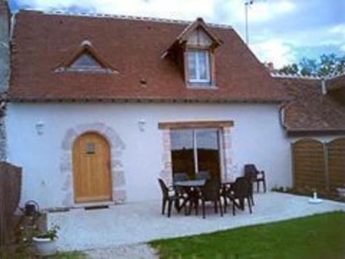 Cour-Cheverny House | Gîte familial au cœur des Châteaux de la Loire avec jardin clos, barbecue et Wi-Fi inclus - FR-1-491-407