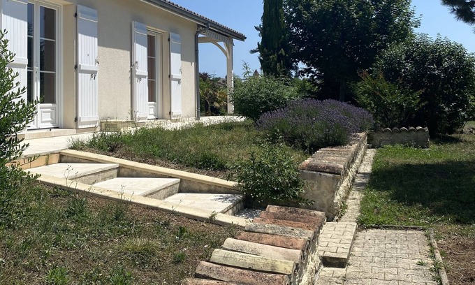 Saint-Philippe-dAiguille House | Gîte Proche de Saint Emilion