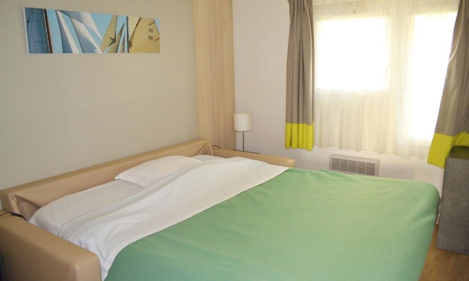 Portbail Apartment | Gîte in Normandy near Sandy Beach