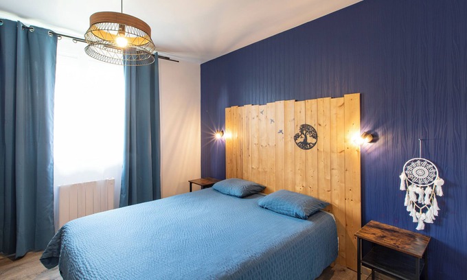 Beynat Apartment | Gîte Jean Scafer | Heated swimming pool | Wifi | Farm animals | Playroom