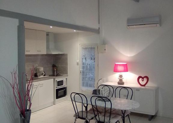 Sarrians Apartment | Gîte Jeannine