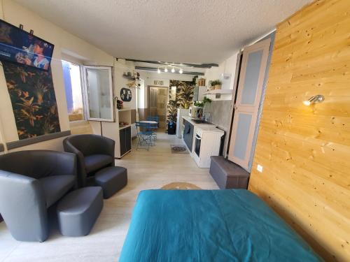 Saint-Ambroix Apartment | Gîte L'étape - indépendant & plein pied