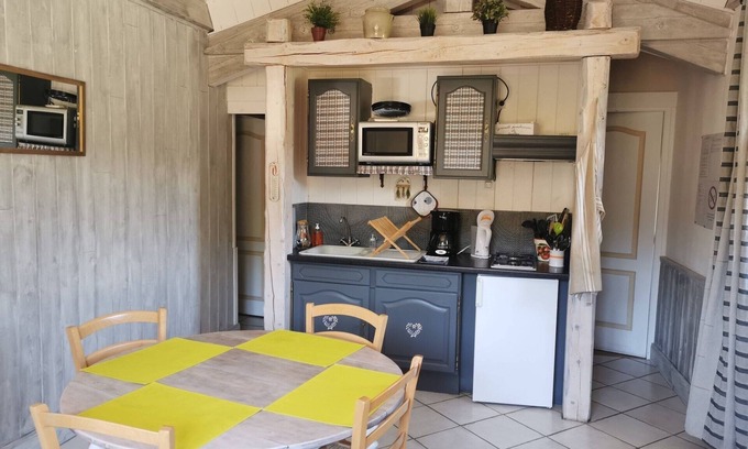 Viscomtat House | Gîte l'Oule near Thiers - 4 people in Viscomtat