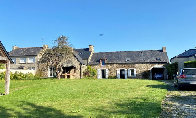 Pleslin-Trigavou House | Gîte La Guyonnais, 250m2, Jardin Clos, 10mn Dinan