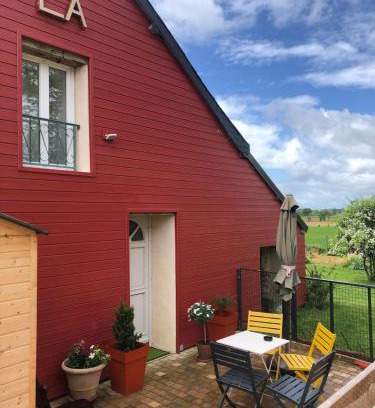 Saint-Aubin-d'Aubigne House | Gîte LA Maison LA