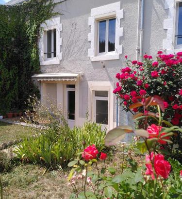 Scoury House | Gîte LE MAGE - maison de retrouvailles