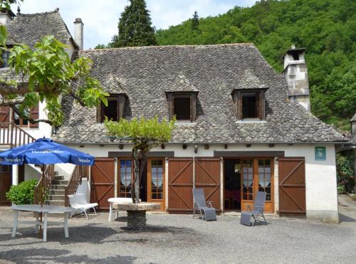 Monceaux-sur-Dordogne House | gîte Le Pressoir