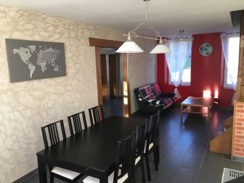 Pougny House | Gîte Les Rondières
